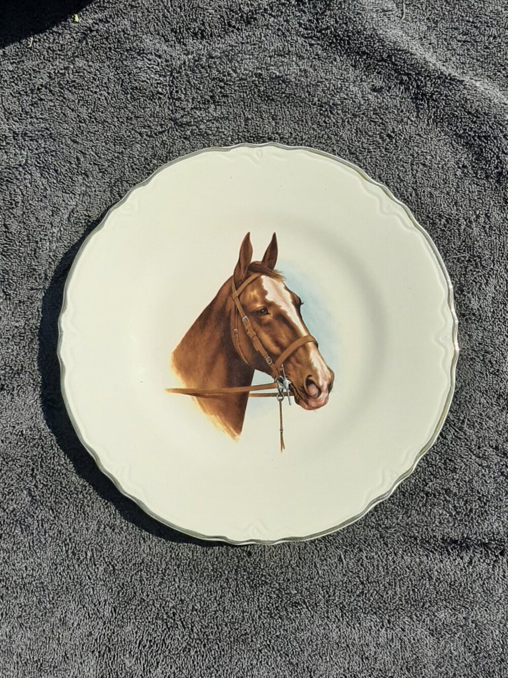 Maconachie & Sons Horse Head Bone White China 9” Plate Made in Canada